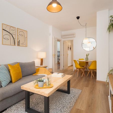 C21 Trendy 2 Bdr & Parking Downtown Apartment Малага Екстериор снимка